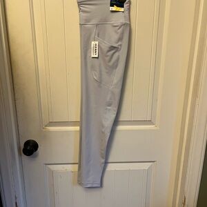 Old Navy Periwinkle/Lavender Ankle Cropped Active Wear Pants